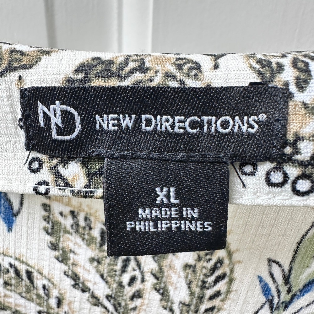 New Directions XL Floral V-Neck Pintuck Blouse Boho Cottagecore Stretch Top - Picture 7 of 10